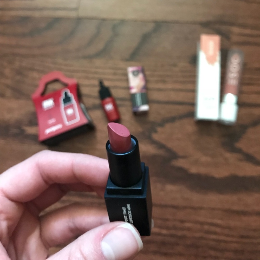 Makeup bundle - Picture 5 of 8